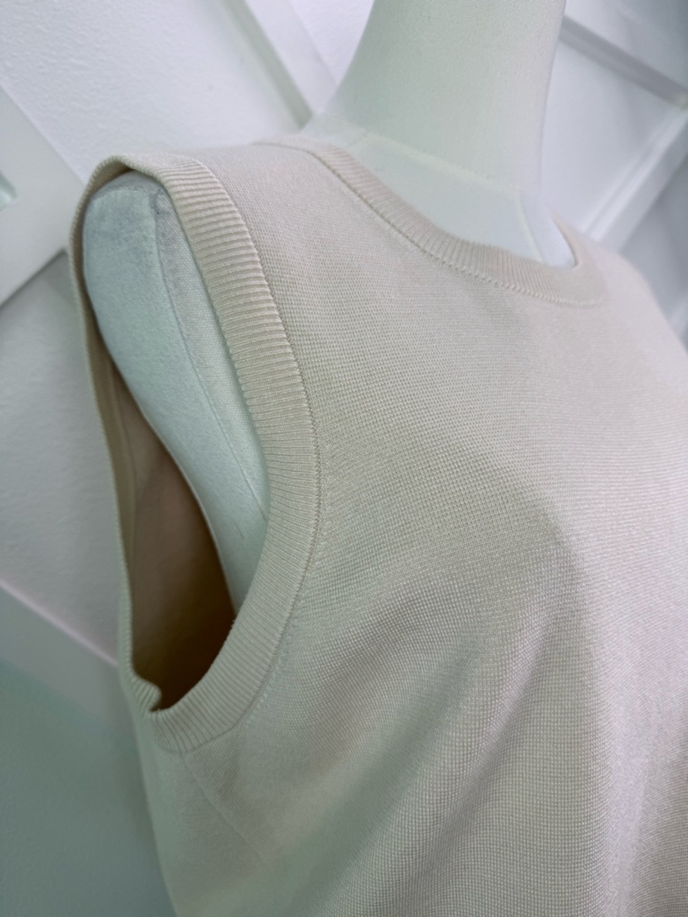 J. Crew Sweater Shell In Tencel Lyocell Blend Cream Ivory Size Large Preppy - Picture 3 of 9